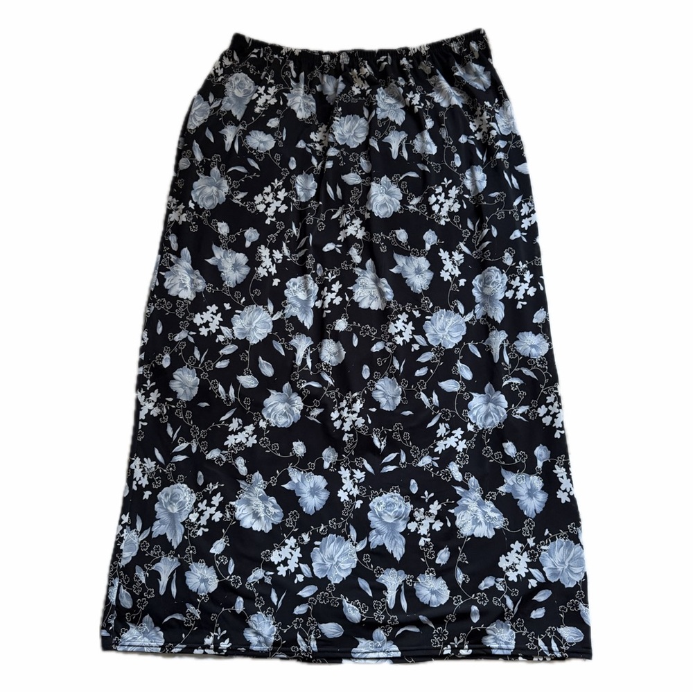 Black Floral Maxi Skirt - Women's Elegant Floral Print